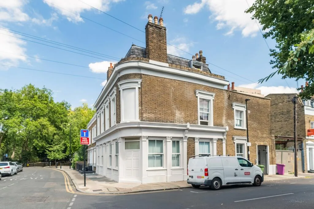 2 bedroom duplex for rent