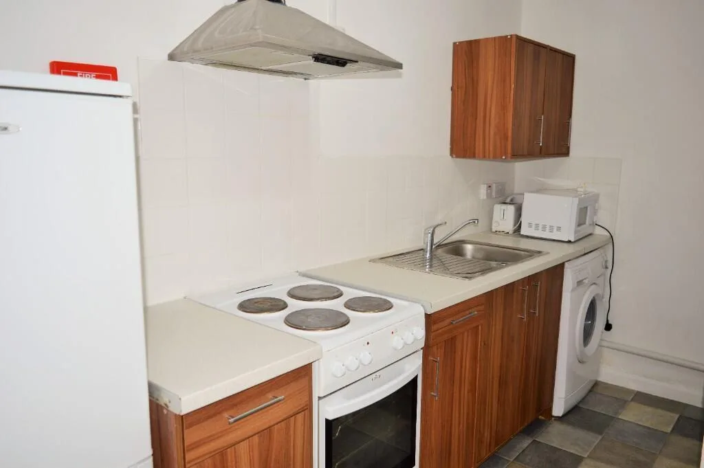 1 bedroom flat share for rent