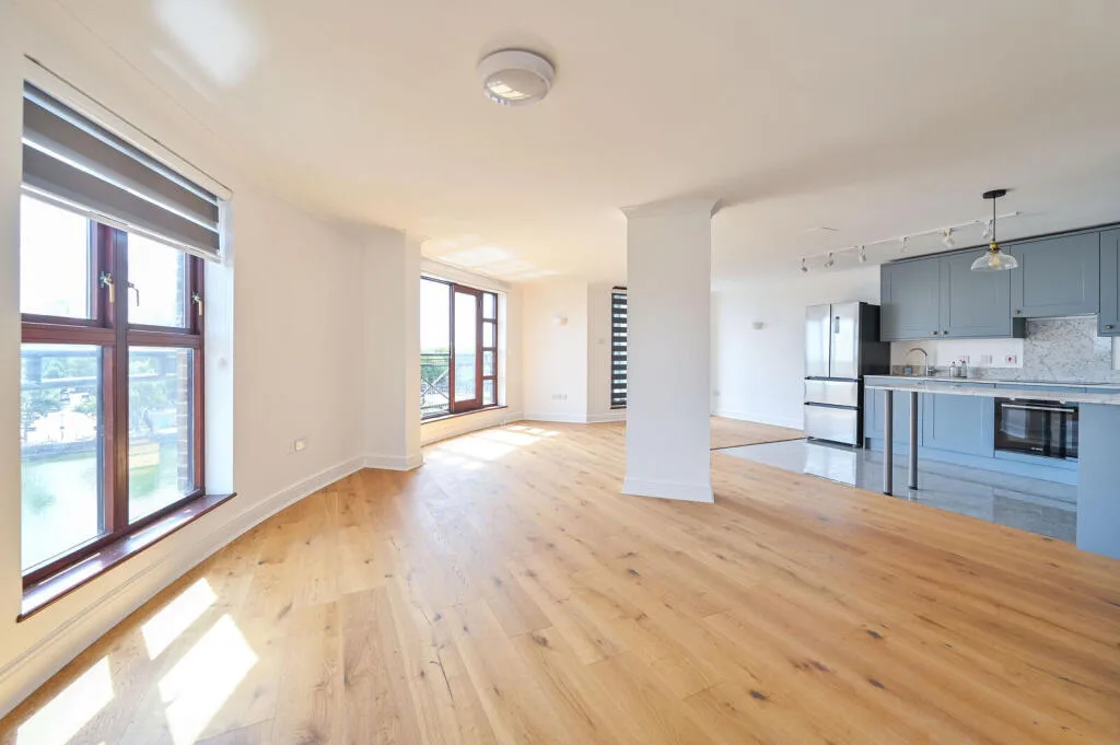 3 bedroom flat for rent