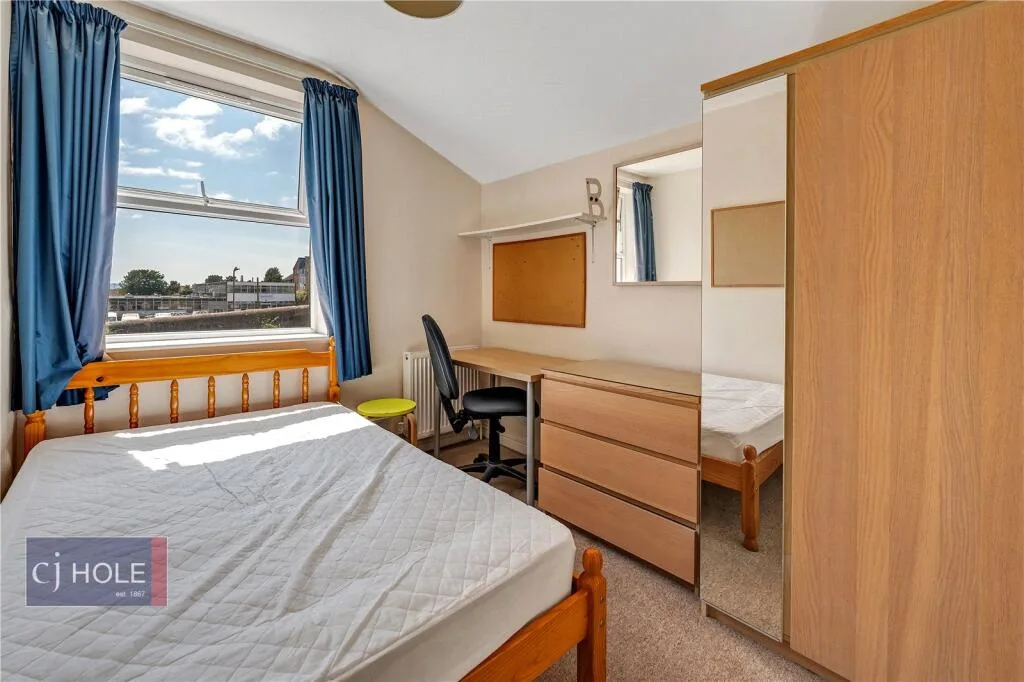 1 bedroom end of terrace house for rent