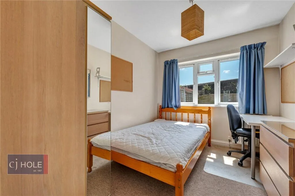 1 bedroom end of terrace house for rent