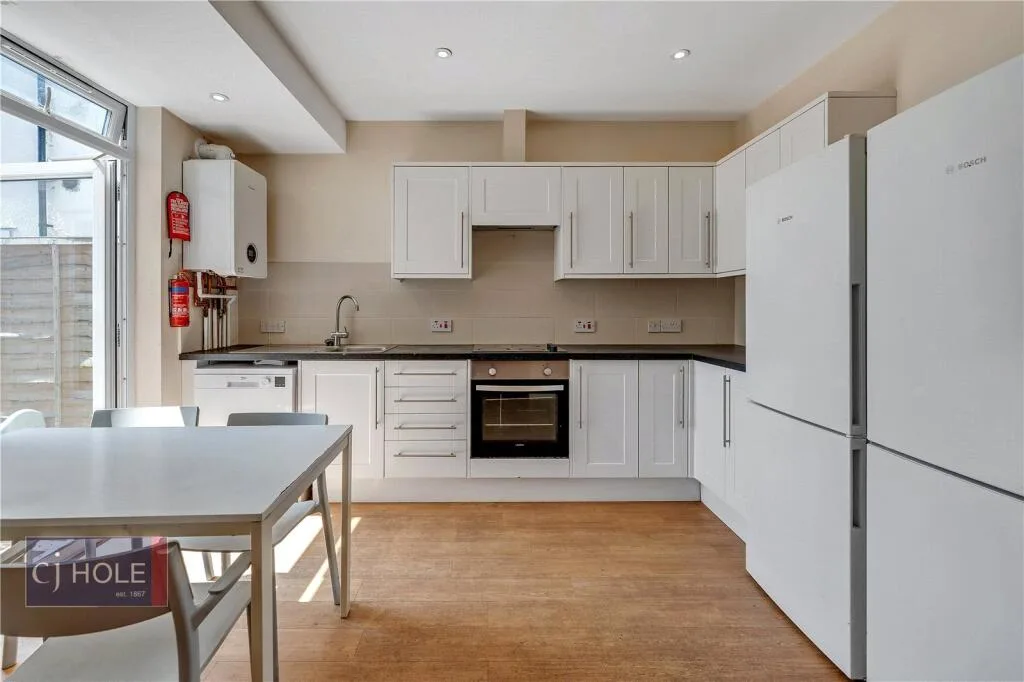 1 bedroom end of terrace house for rent
