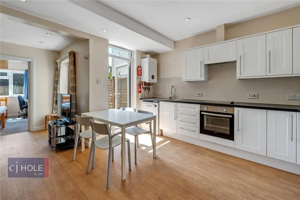 1 bedroom end of terrace house for rent