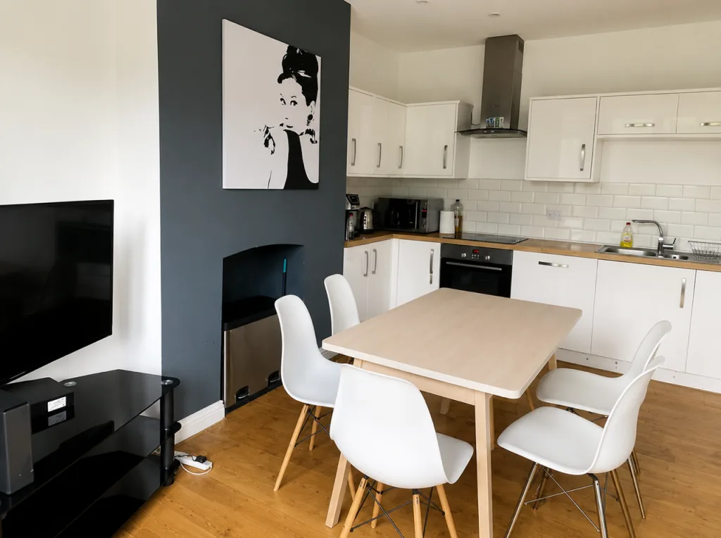 5 bedroom apartment for rent