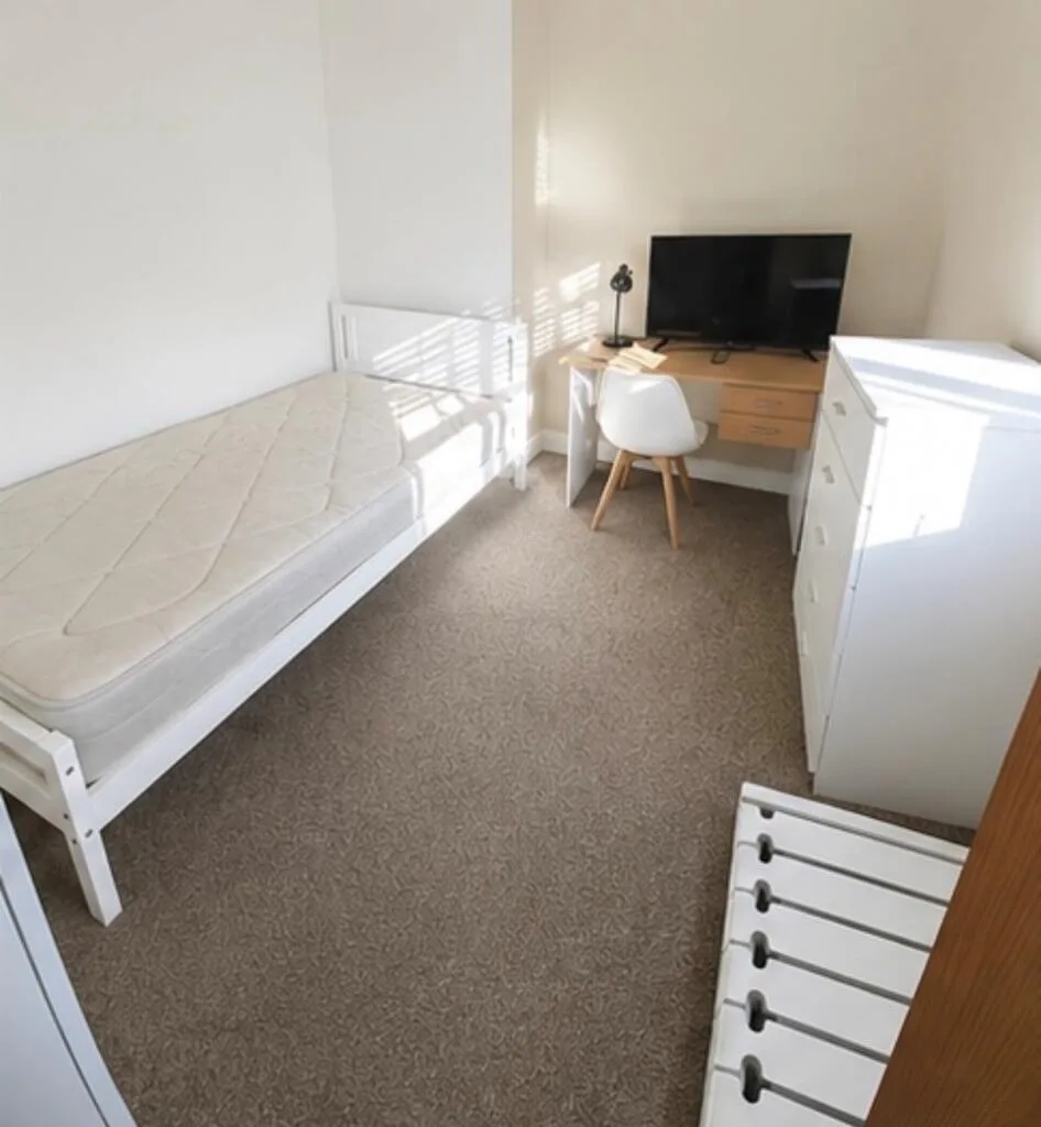 5 bedroom apartment for rent