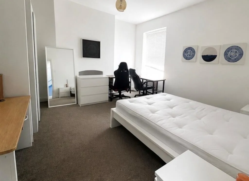 5 bedroom apartment for rent
