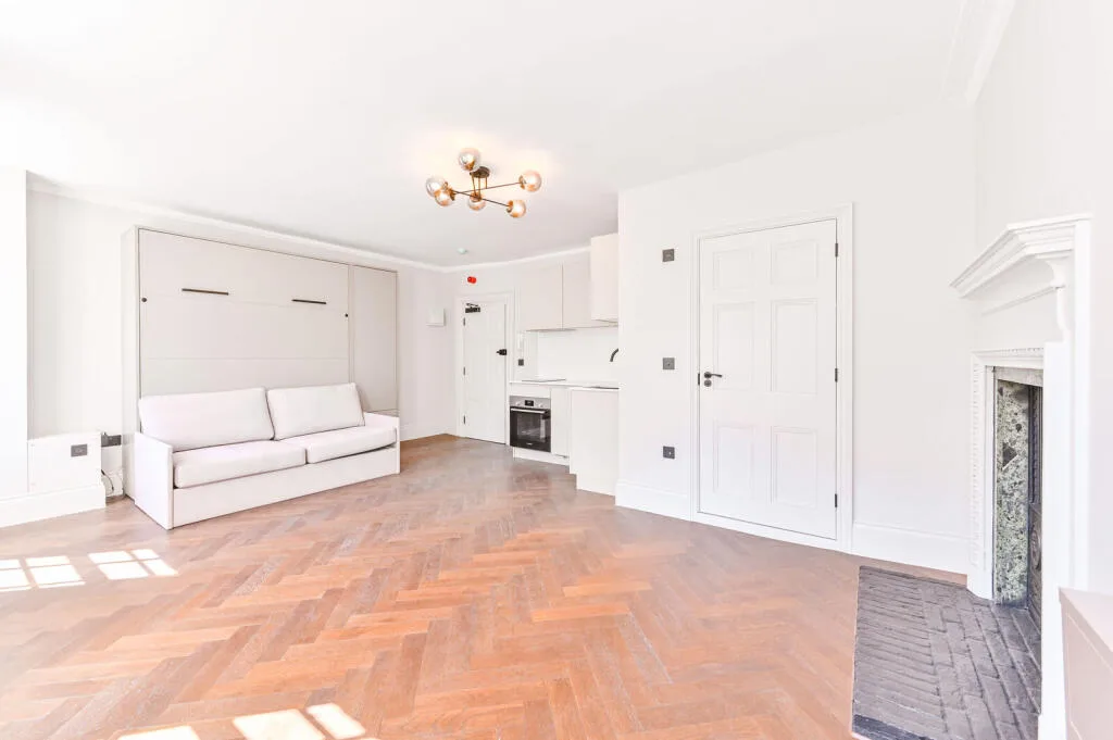 Studio flat for rent