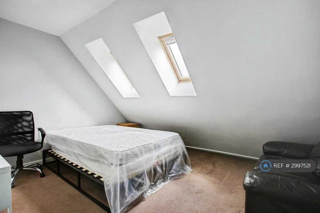 4 bedroom flat for rent