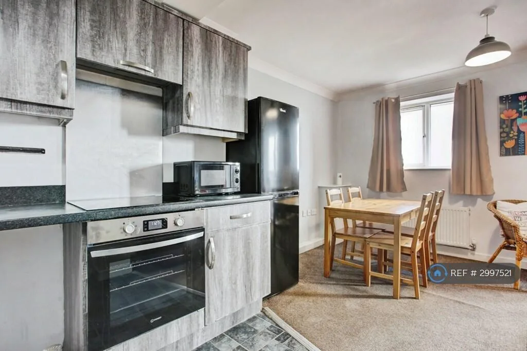 4 bedroom flat for rent