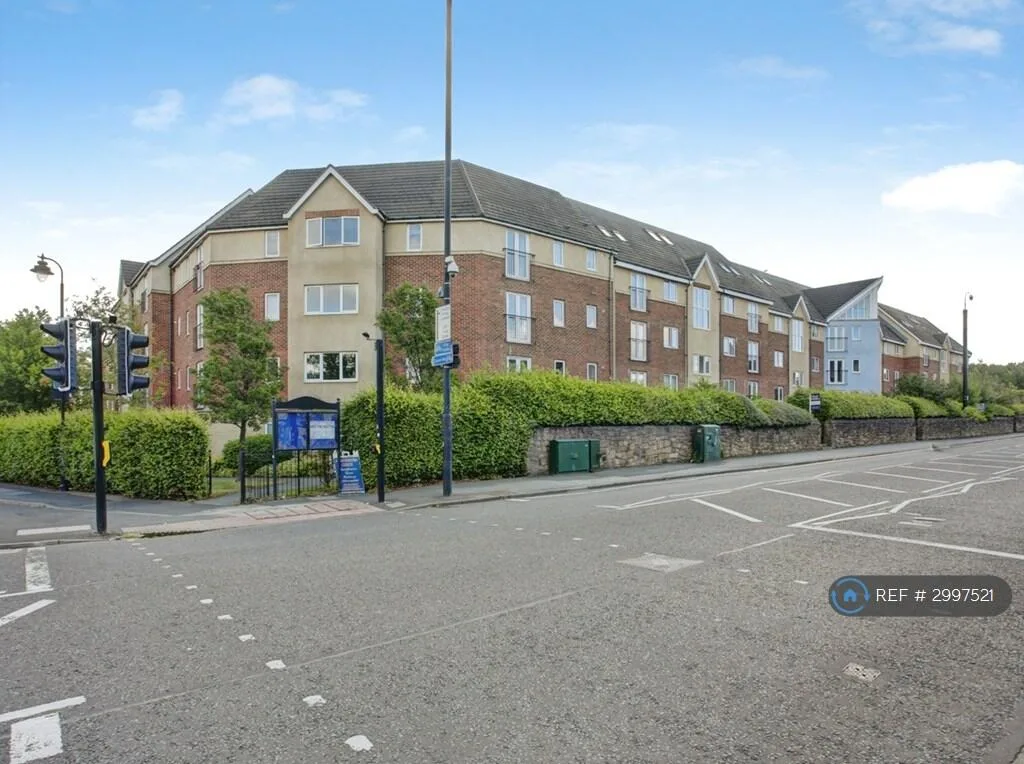 4 bedroom flat for rent