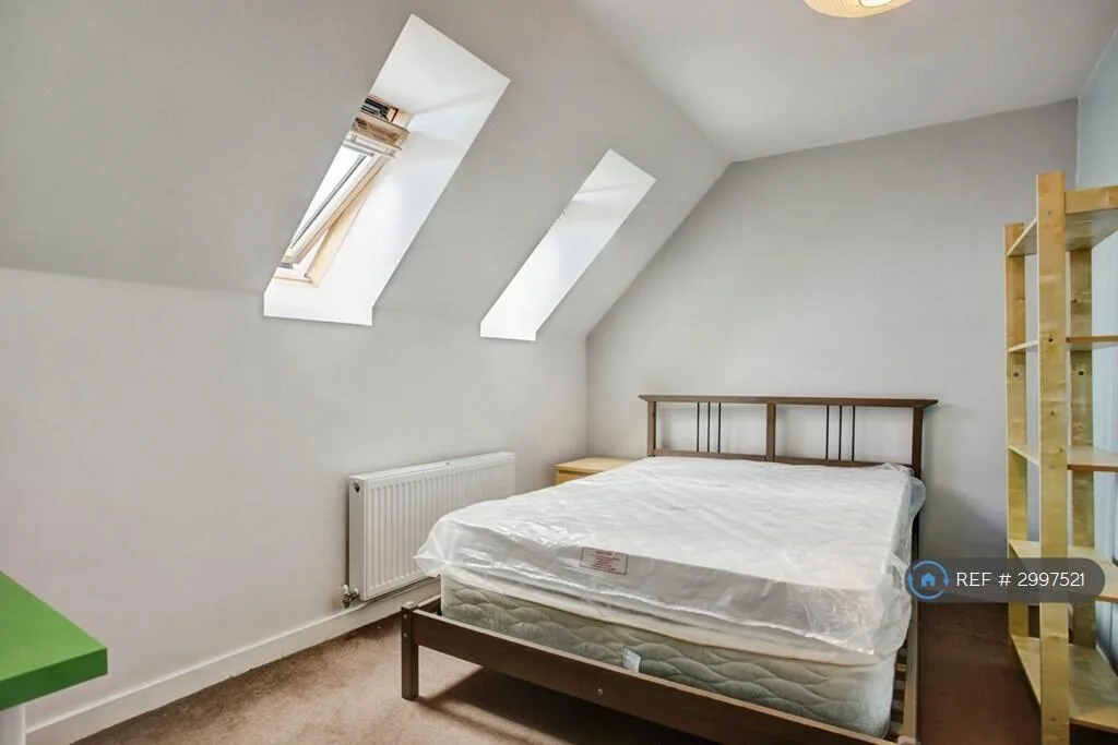 4 bedroom flat for rent