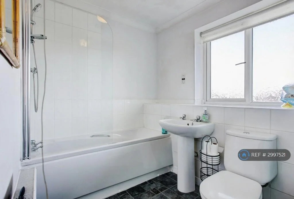 4 bedroom flat for rent