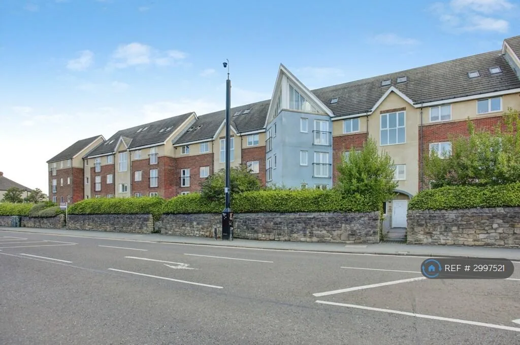 4 bedroom flat for rent