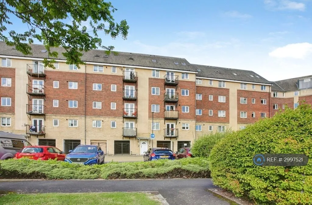 4 bedroom flat for rent