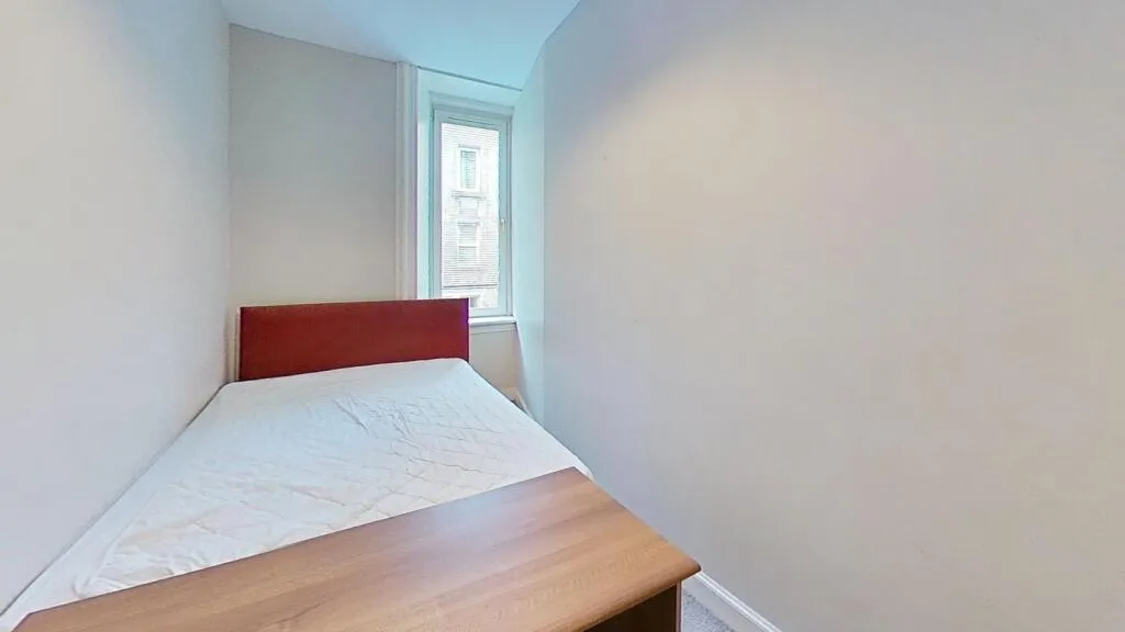4 bedroom flat for rent