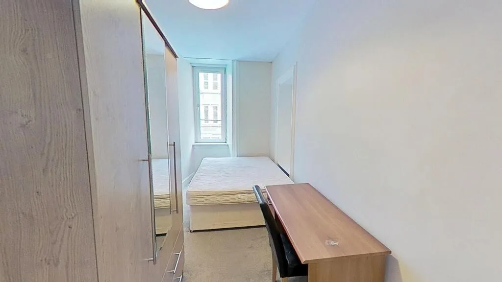 4 bedroom flat for rent