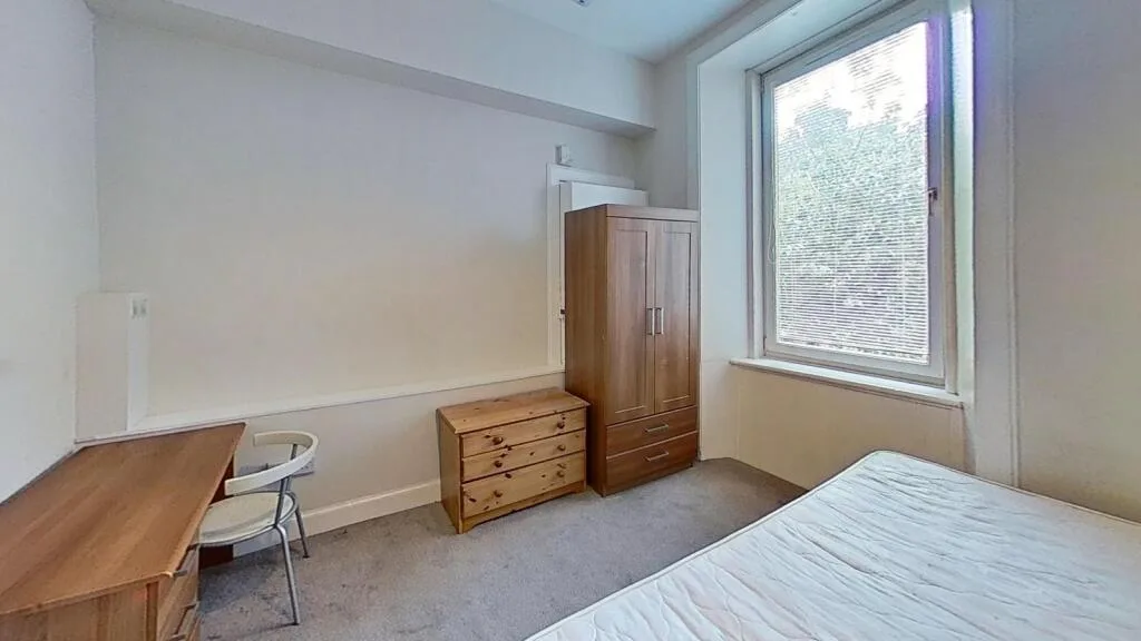 4 bedroom flat for rent