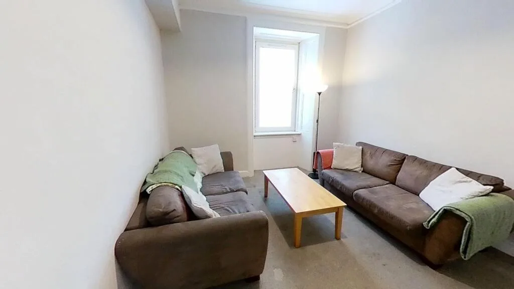 4 bedroom flat for rent