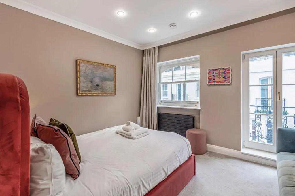 5 bedroom terraced house for rent