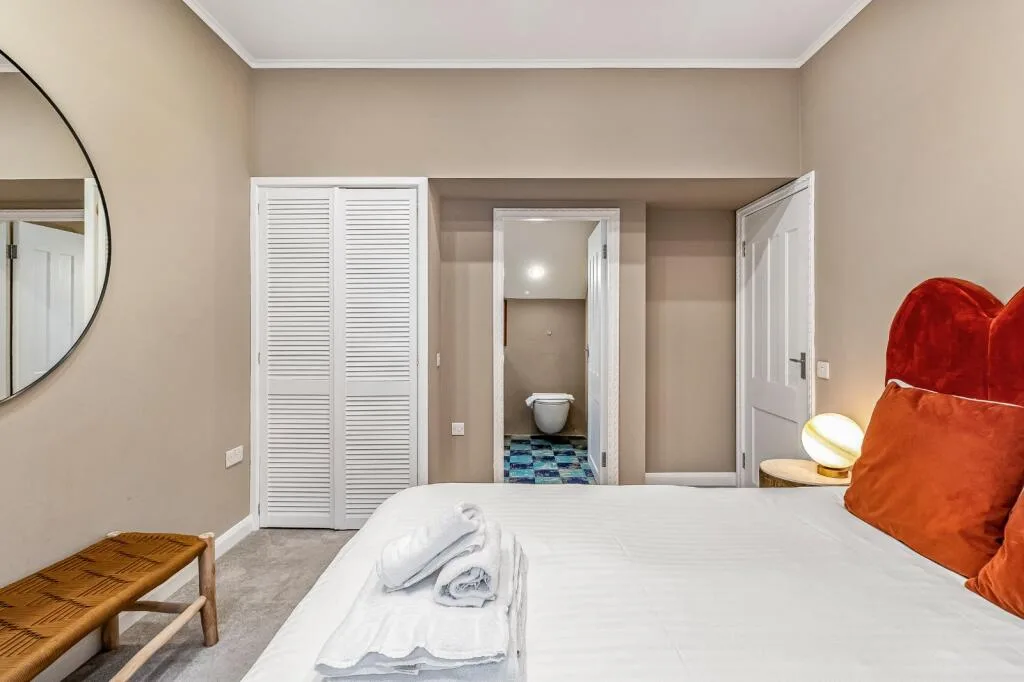 5 bedroom terraced house for rent