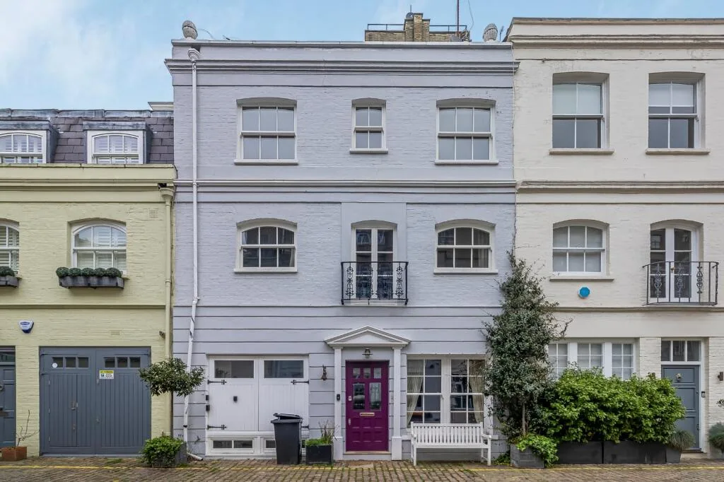5 bedroom terraced house for rent