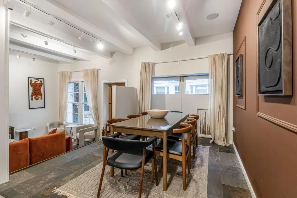 5 bedroom terraced house for rent