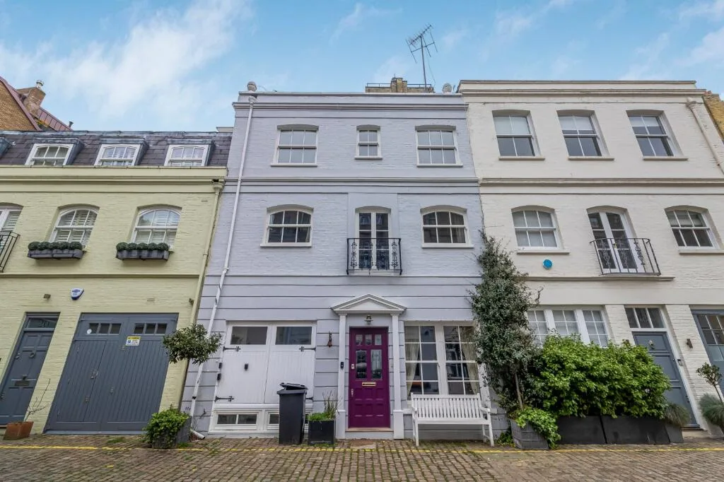 5 bedroom terraced house for rent