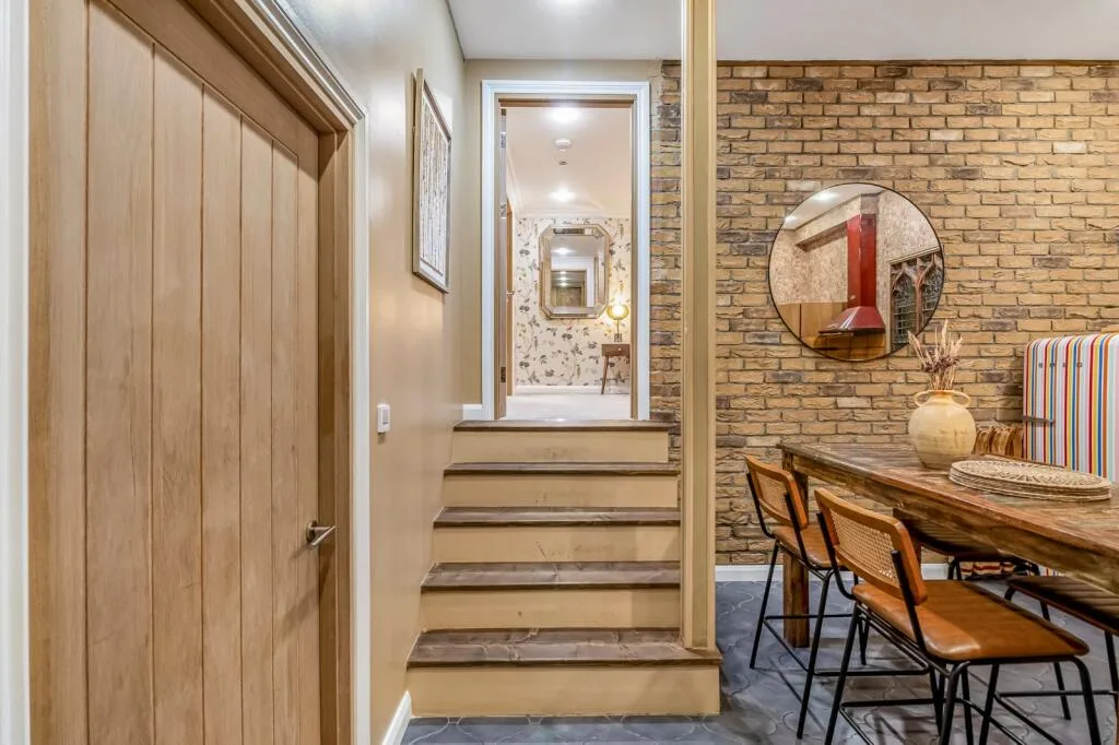 5 bedroom terraced house for rent
