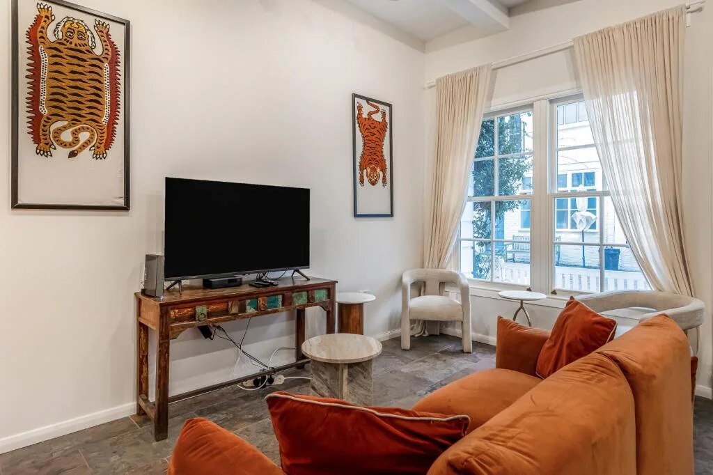 5 bedroom terraced house for rent