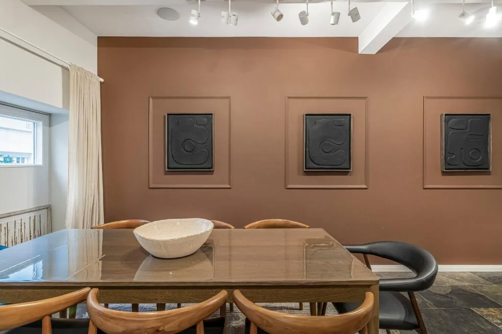 5 bedroom terraced house for rent