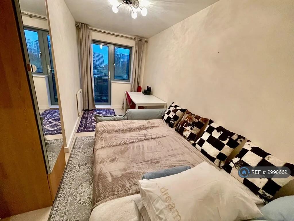 2 bedroom flat for rent