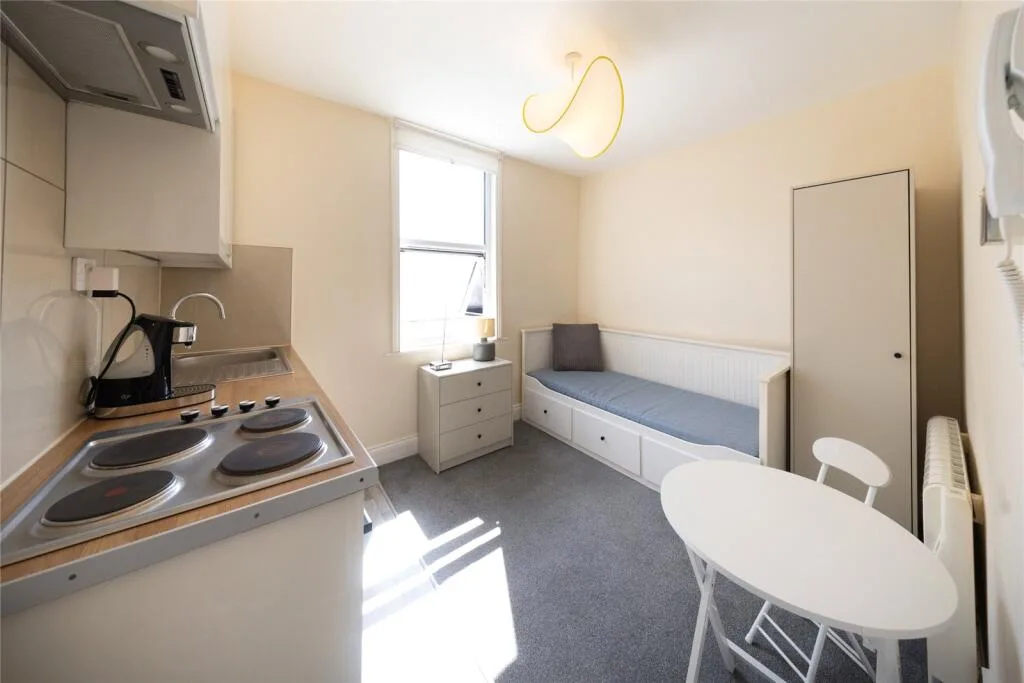 Studio apartment for rent