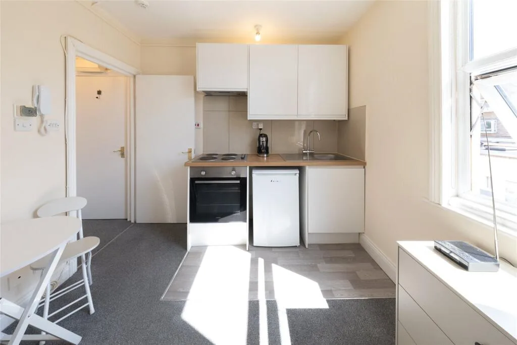 Studio apartment for rent