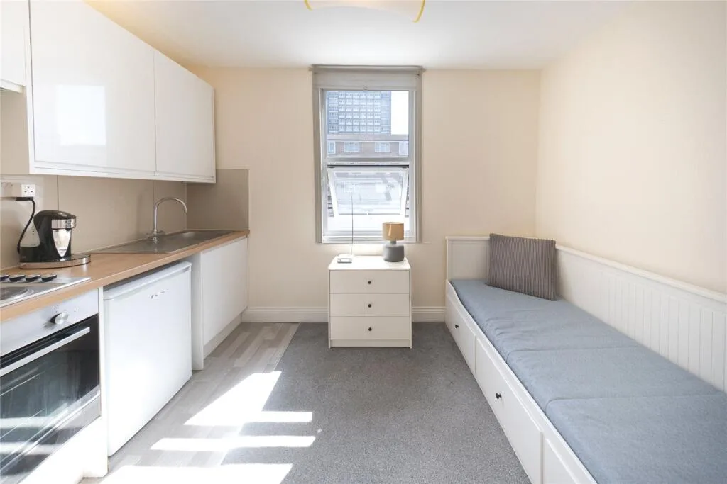 Studio apartment for rent