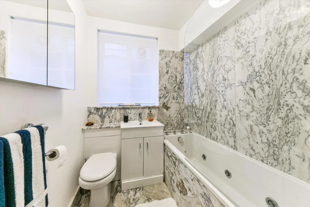 3 bedroom flat for rent