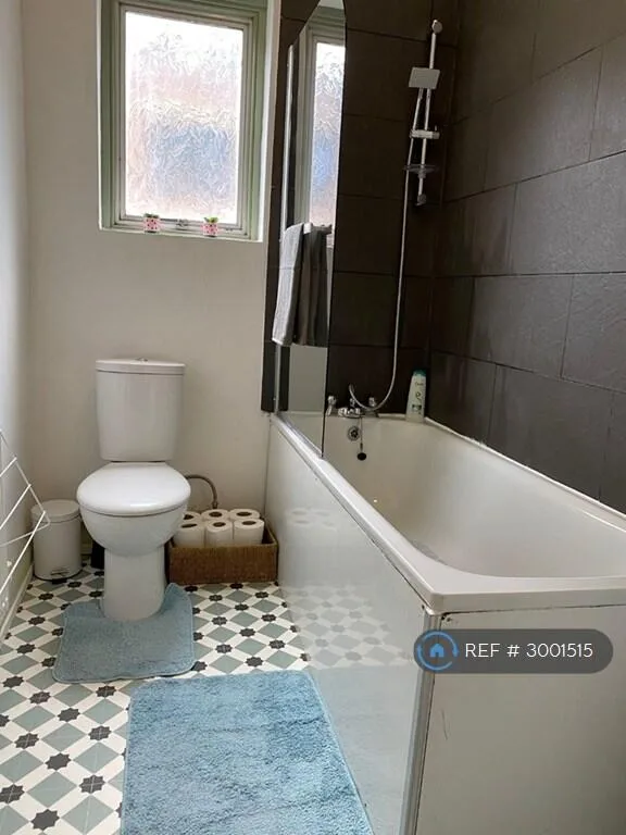 4 bedroom flat for rent