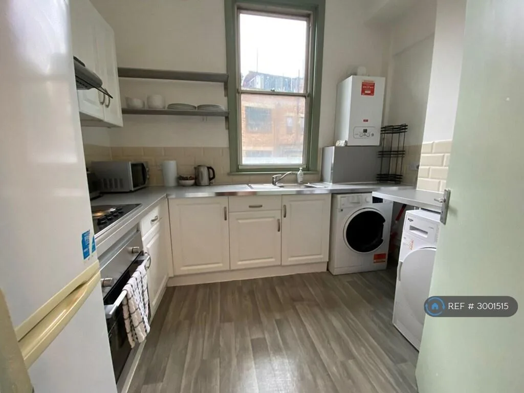 4 bedroom flat for rent