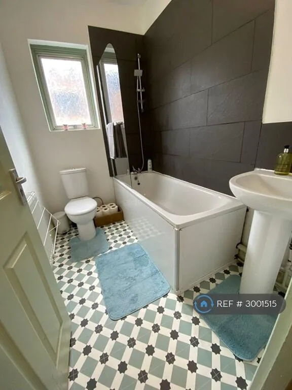 4 bedroom flat for rent