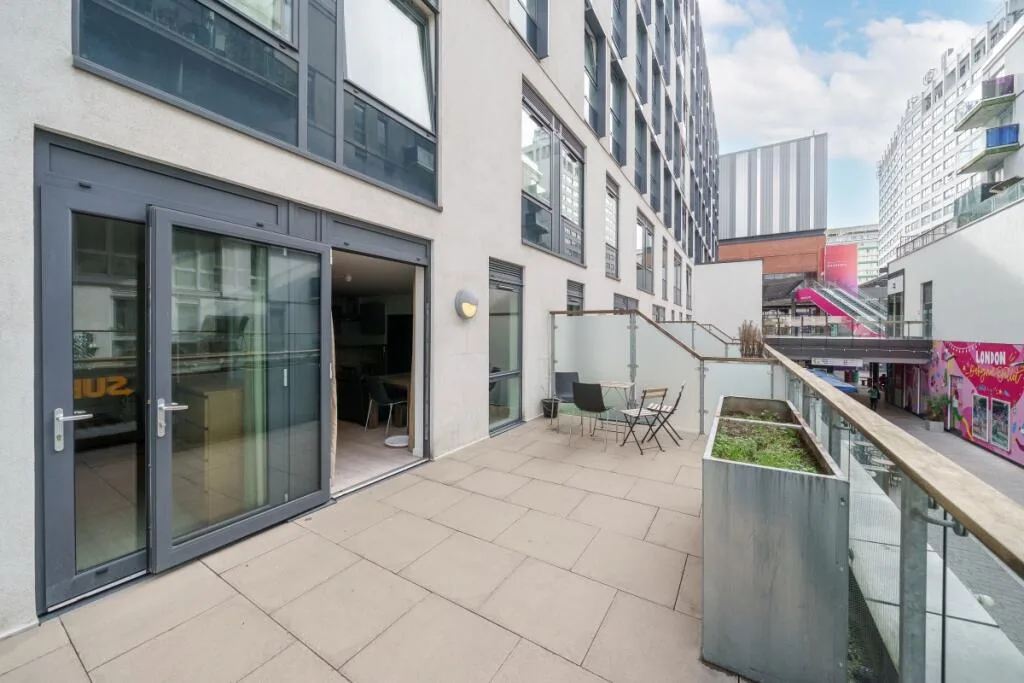 3 bedroom flat for rent