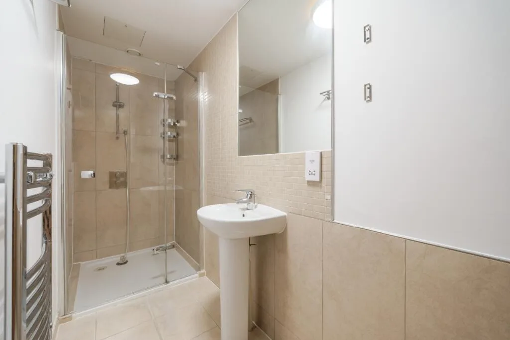 3 bedroom flat for rent