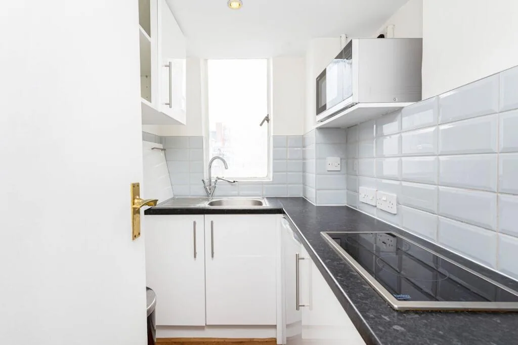 Studio flat for rent