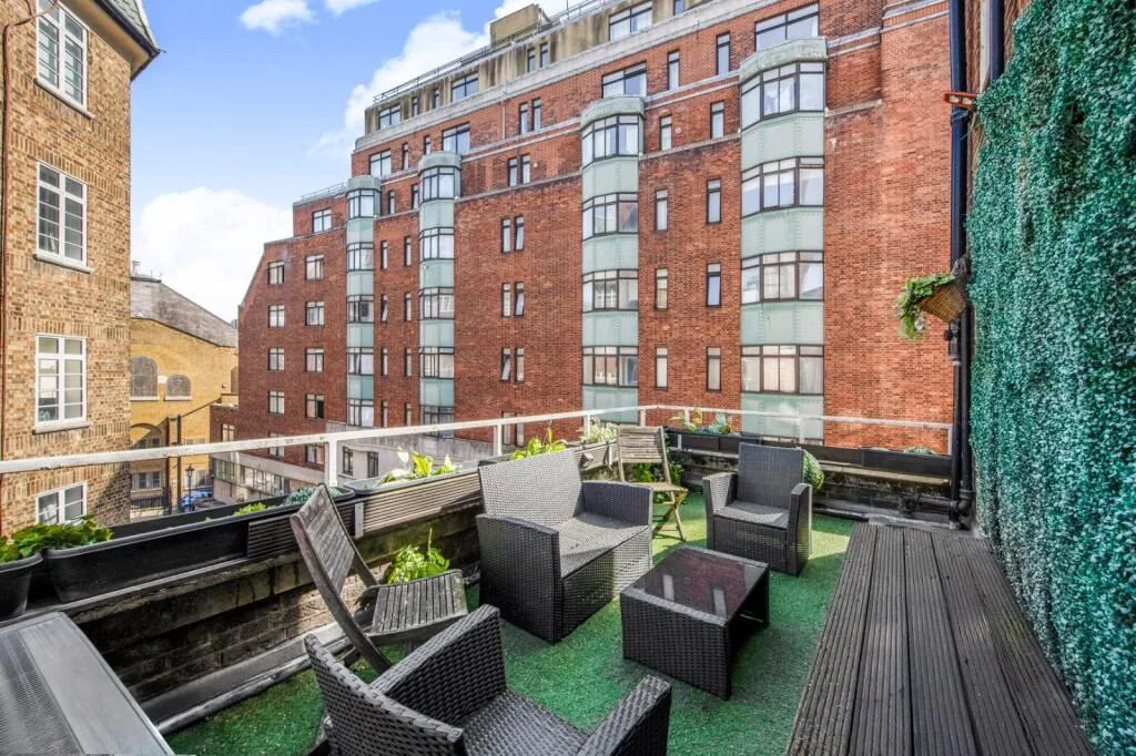 Studio flat for rent