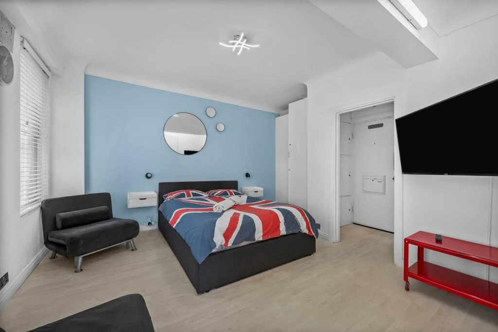 Studio flat for rent