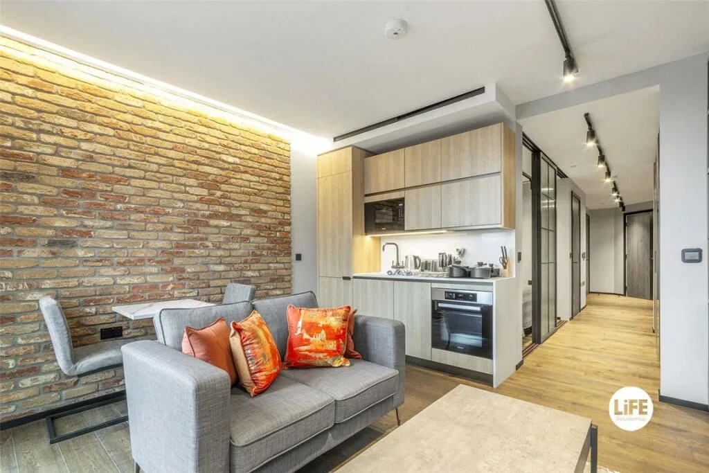 Studio flat for rent
