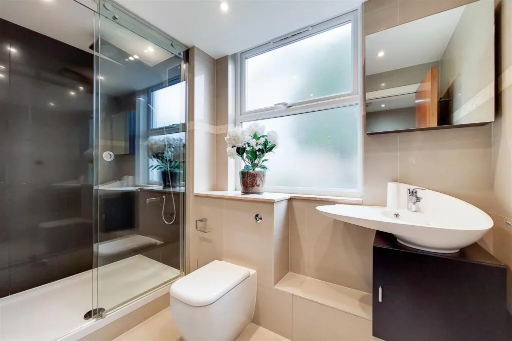 4 bedroom terraced house for rent