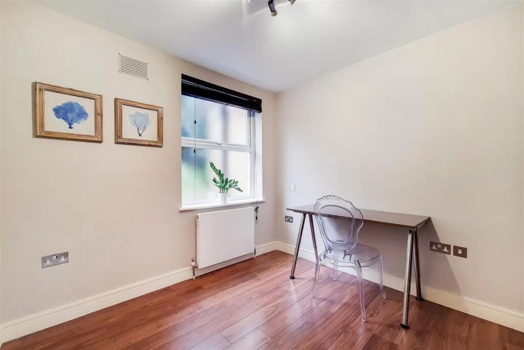 4 bedroom terraced house for rent