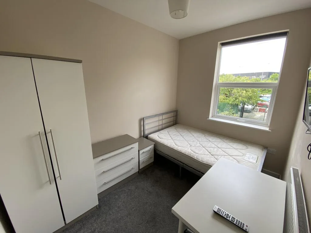 5 bedroom house for rent