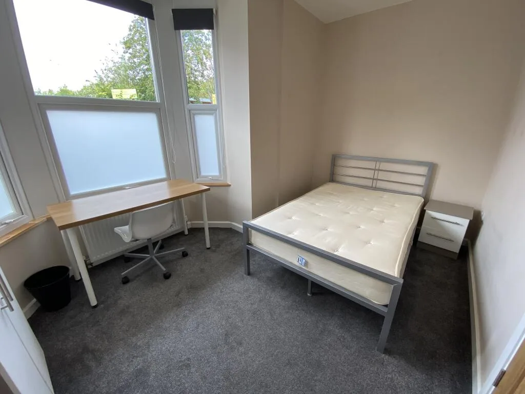 5 bedroom house for rent