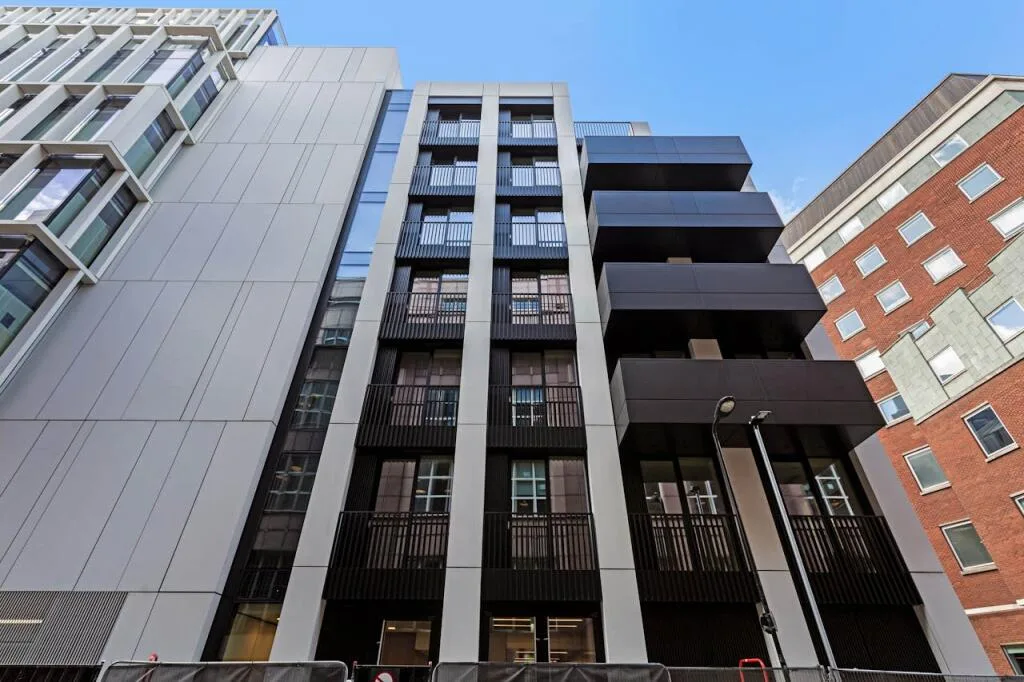 3 bedroom maisonette for rent