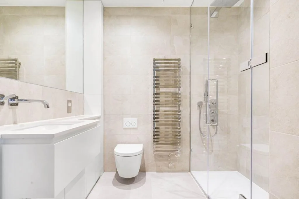 3 bedroom maisonette for rent